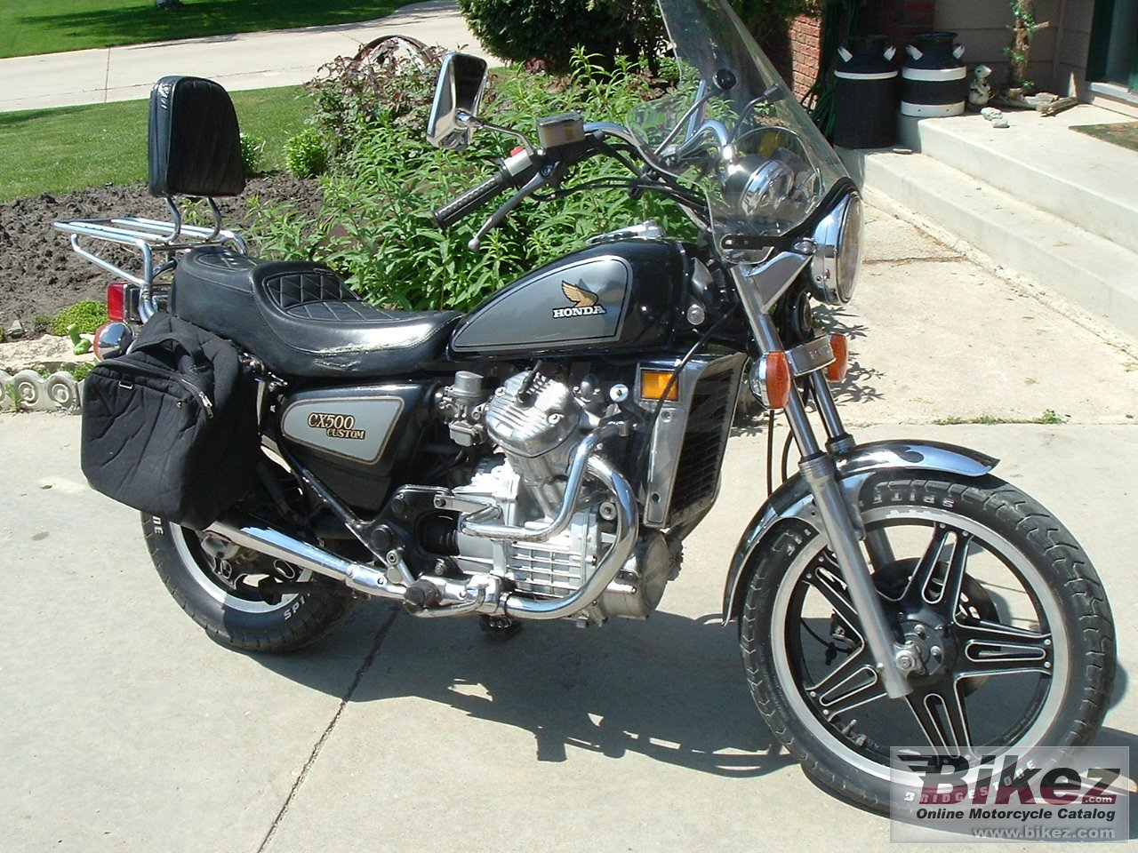 Big nymous user. cx 500 c picture and wallpaper from Bikez.com